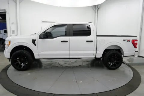 More photos of 2022 Ford F-150 XL at Chillicothe Truck, OH