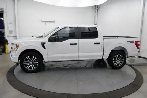 More photos of 2022 Ford F-150 XL at Chillicothe Truck, OH