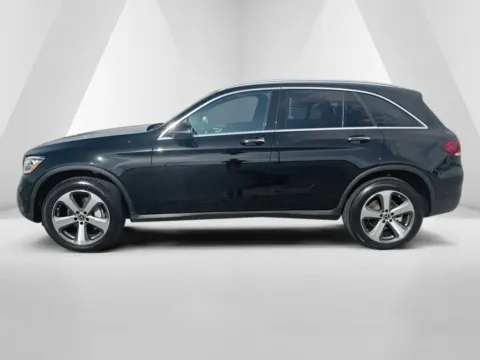 More photos of 2022 Mercedes-Benz GLC 300 at Chillicothe Truck, OH