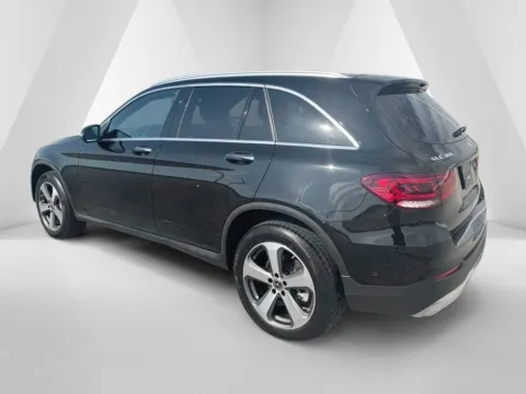 More photos of 2022 Mercedes-Benz GLC 300 at Chillicothe Truck, OH