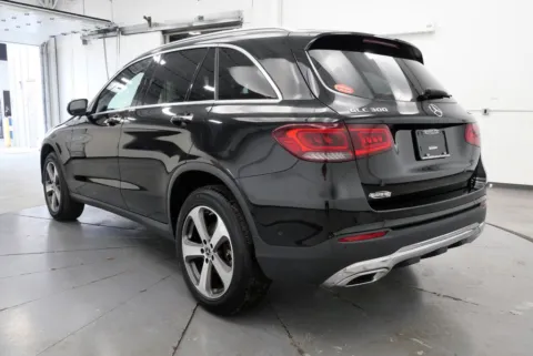 More photos of 2022 Mercedes-Benz GLC 300 at Chillicothe Truck, OH
