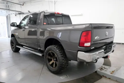 More photos of 2017 Ram 1500 Big Horn at Chillicothe Truck, OH