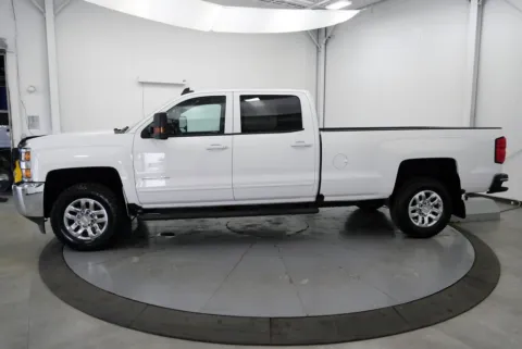 More photos of 2019 Chevrolet Silverado 3500HD LT at Chillicothe Truck, OH
