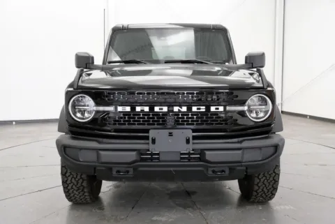 Photos of 2025 Ford Bronco Big Bend for sale in Chillicothe, OH at Chillicothe Truck