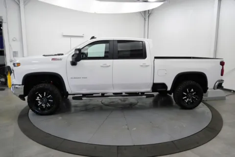 More photos of 2025 Chevrolet Silverado 2500HD LT at Chillicothe Truck, OH