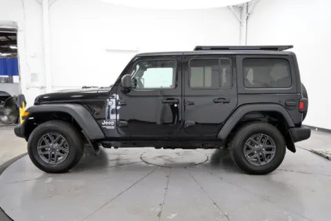 More photos of 2020 Jeep Wrangler Unlimited Sport S at Chillicothe Truck, OH