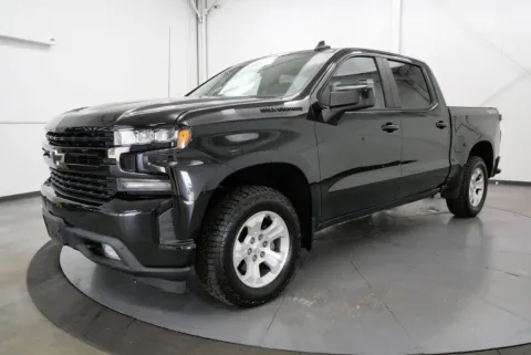 Another view of 2020 Chevrolet Silverado 1500 RST for sale in Chillicothe, OH at Chillicothe Truck