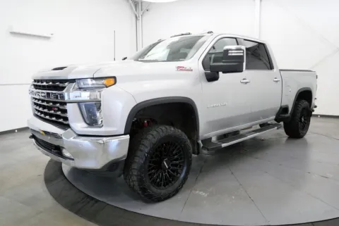 Another view of 2022 Chevrolet Silverado 2500HD LTZ for sale in Chillicothe, OH at Chillicothe Truck