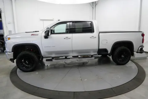 More photos of 2022 Chevrolet Silverado 2500HD LTZ at Chillicothe Truck, OH