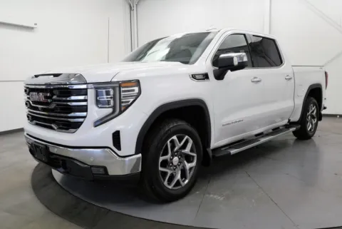 Another view of 2023 GMC Sierra 1500 SLT for sale in Chillicothe, OH at Chillicothe Truck