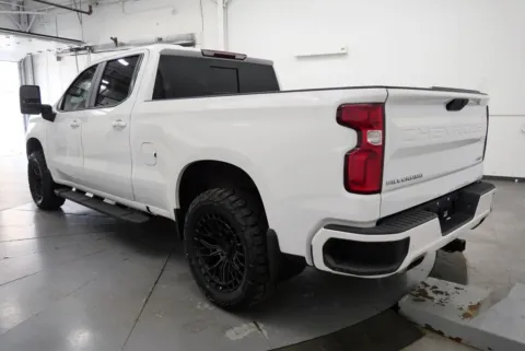 More photos of 2019 Chevrolet Silverado 1500 RST at Chillicothe Truck, OH