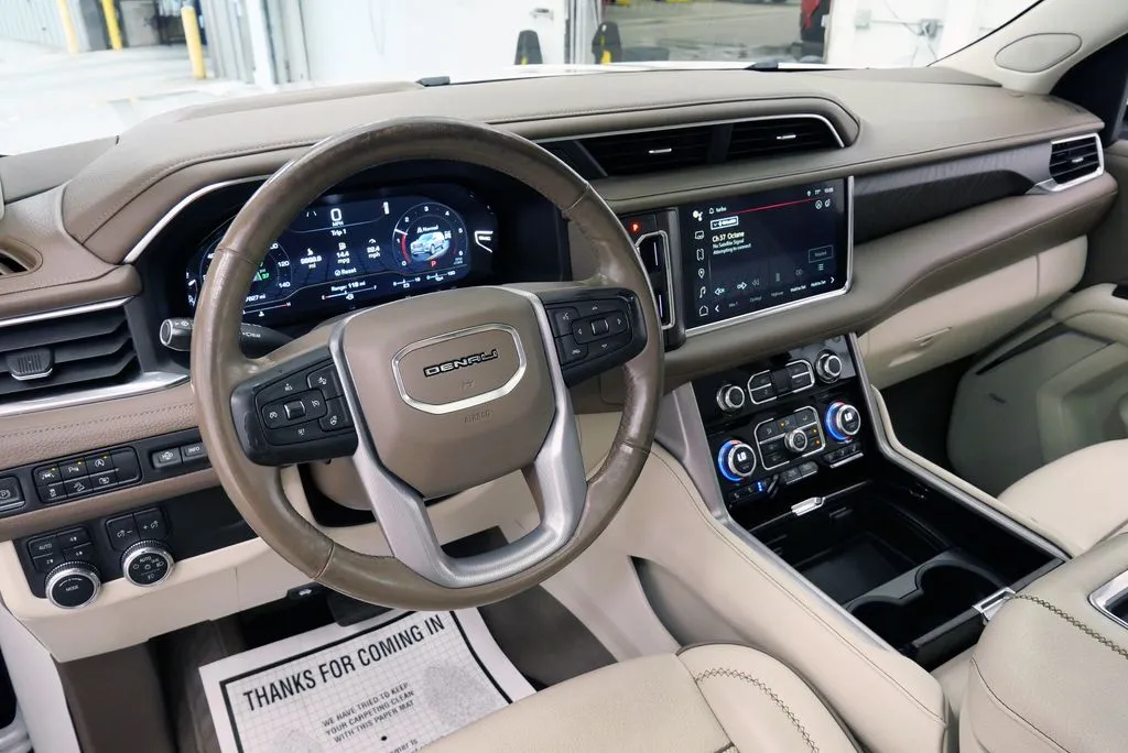 2023 GMC Yukon XL Denali - Photo 12