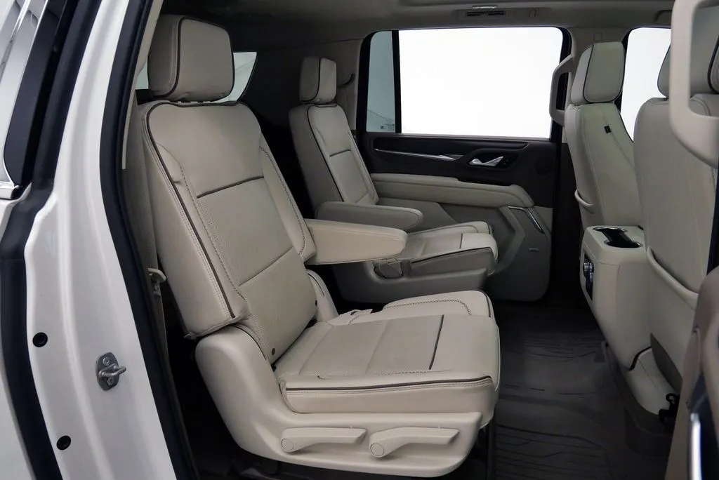 2023 GMC Yukon XL Denali - Photo 18