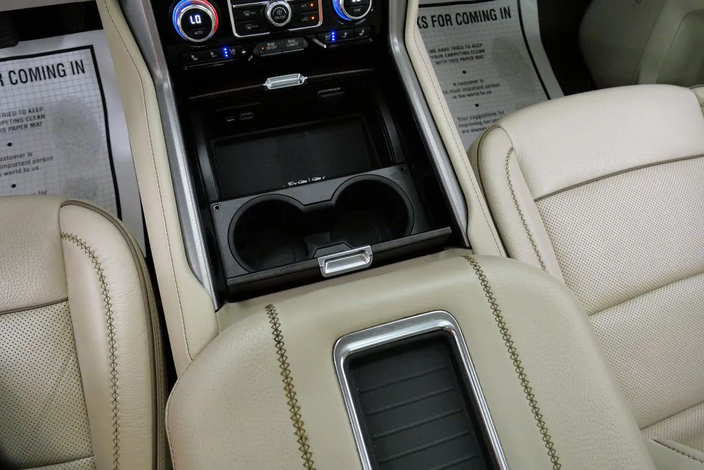 2023 GMC Yukon XL Denali - Photo 32