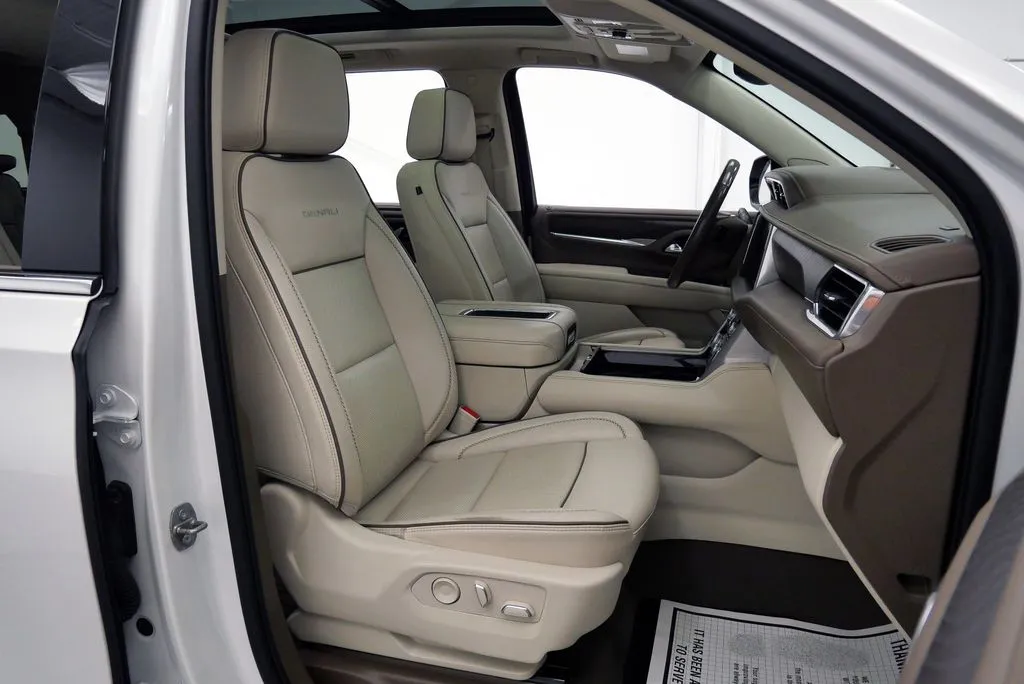 2023 GMC Yukon XL Denali - Photo 15