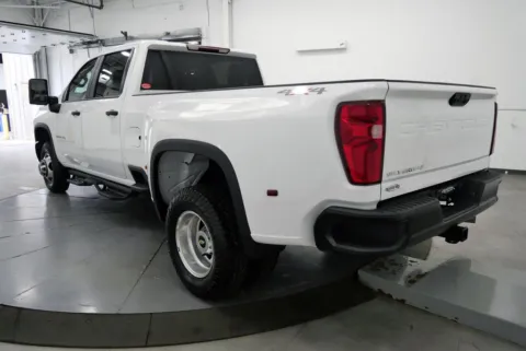 More photos of 2025 Chevrolet Silverado 3500HD Work Truck at Chillicothe Truck, OH