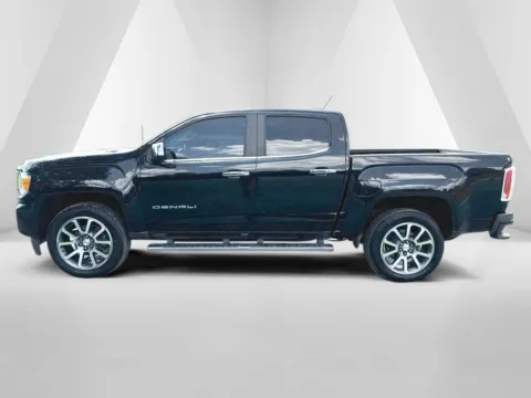 More photos of 2021 GMC Canyon Denali at Chillicothe Truck, OH