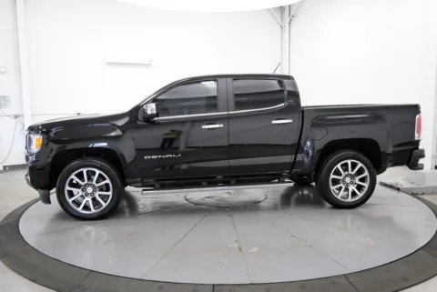 More photos of 2021 GMC Canyon Denali at Chillicothe Truck, OH