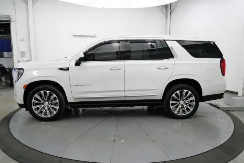 More photos of 2021 GMC Yukon Denali at Chillicothe Truck, OH