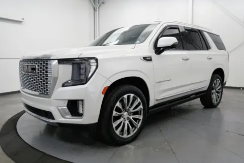 Another view of 2021 GMC Yukon Denali for sale in Chillicothe, OH at Chillicothe Truck