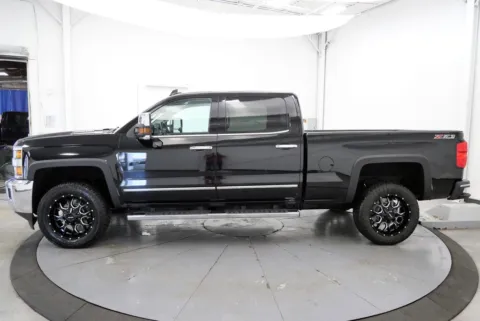 More photos of 2015 Chevrolet Silverado 2500 HD LTZ at Chillicothe Truck, OH
