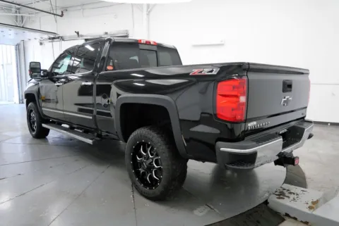 More photos of 2015 Chevrolet Silverado 2500 HD LTZ at Chillicothe Truck, OH