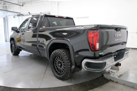 More photos of 2020 GMC Sierra 1500 at Chillicothe Truck, OH