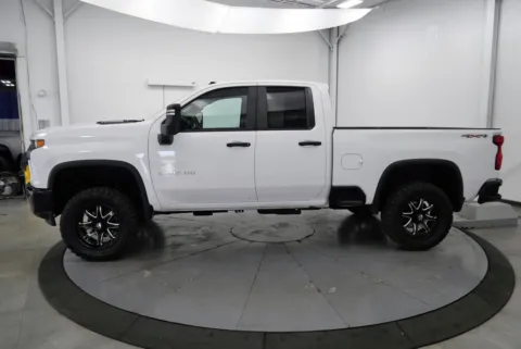 More photos of 2022 Chevrolet Silverado 2500 HD Work Truck at Chillicothe Truck, OH