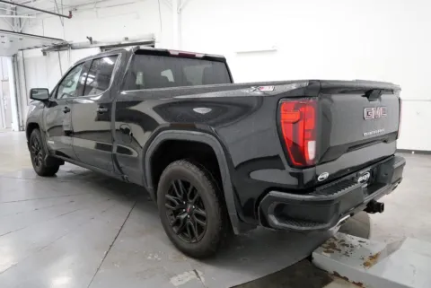 More photos of 2021 GMC Sierra 1500 Elevation at Chillicothe Truck, OH