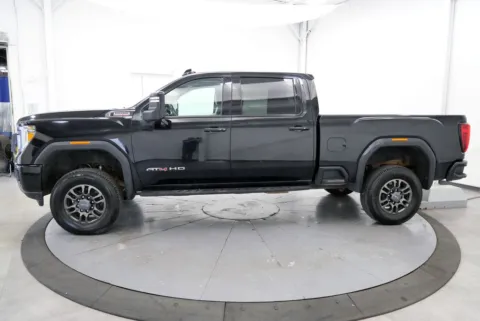 More photos of 2022 GMC Sierra 2500 HD AT4 at Chillicothe Truck, OH