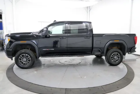 More photos of 2022 GMC Sierra 2500 HD AT4 at Chillicothe Truck, OH