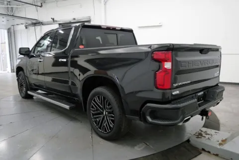 More photos of 2019 Chevrolet Silverado 1500 High Country at Chillicothe Truck, OH
