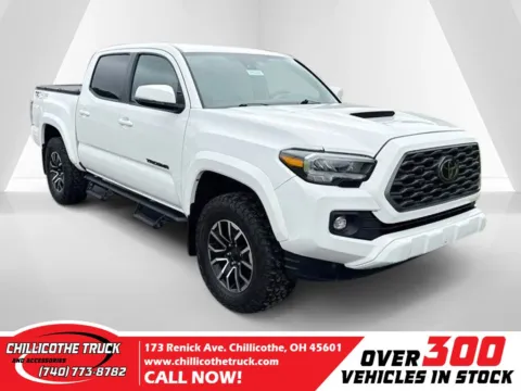 White 2023 Toyota Tacoma TRD Sport for sale in Chillicothe, OH