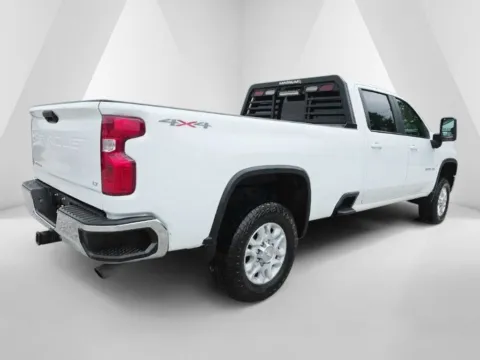 More photos of 2020 Chevrolet Silverado 3500 HD LT at Chillicothe Truck, OH