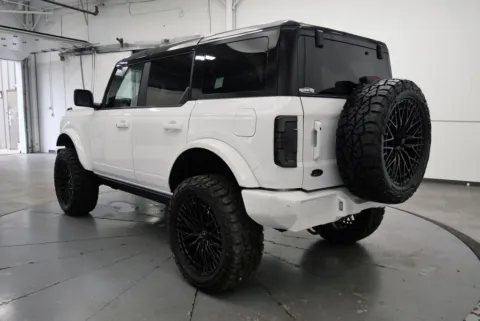 More photos of 2025 Ford Bronco Outer Banks at Chillicothe Truck, OH