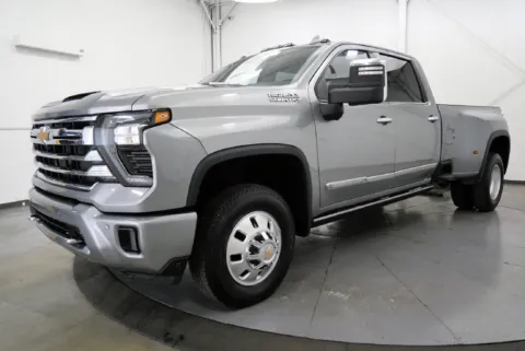 More photos of 2024 Chevrolet Silverado 3500 HD High Country at Chillicothe Truck, OH