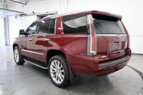 More photos of 2020 Cadillac Escalade Luxury at Chillicothe Truck, OH