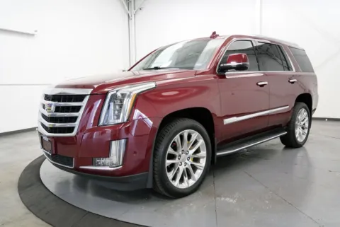 Another view of 2020 Cadillac Escalade Luxury for sale in Chillicothe, OH at Chillicothe Truck