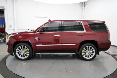 More photos of 2020 Cadillac Escalade Luxury at Chillicothe Truck, OH