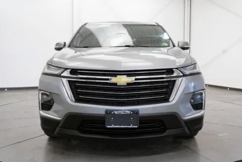 Photos of 2023 Chevrolet Traverse LT for sale in Chillicothe, OH at Chillicothe Truck