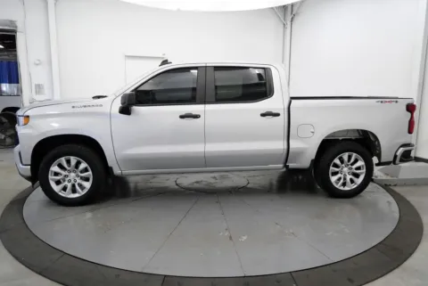 More photos of 2020 Chevrolet Silverado 1500 Custom at Chillicothe Truck, OH