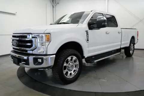 More photos of 2020 Ford F-350SD Lariat at Chillicothe Truck, OH