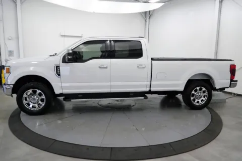 More photos of 2020 Ford F-350SD Lariat at Chillicothe Truck, OH