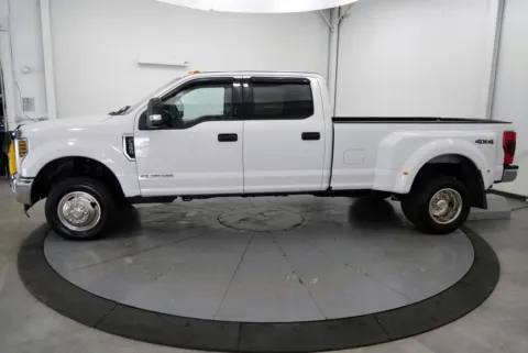 More photos of 2019 Ford F-350SD XLT at Chillicothe Truck, OH