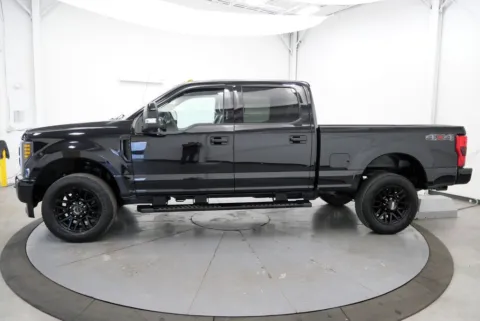 More photos of 2019 Ford F-250SD Lariat at Chillicothe Truck, OH
