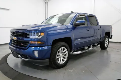 Another view of 2016 Chevrolet Silverado 1500 LT for sale in Chillicothe, OH at Chillicothe Truck