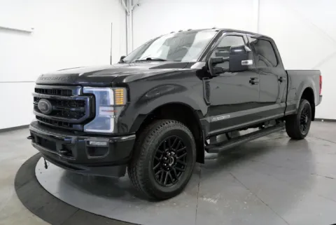 More photos of 2022 Ford F-250SD Lariat at Chillicothe Truck, OH