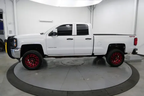 More photos of 2018 Chevrolet Silverado 2500 HD Work Truck at Chillicothe Truck, OH