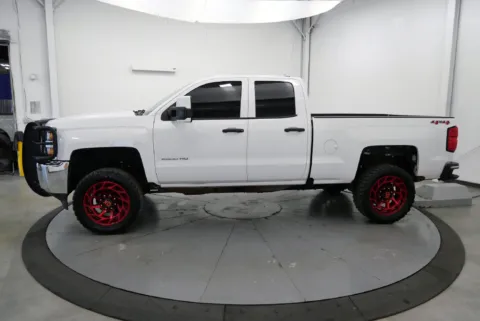 More photos of 2018 Chevrolet Silverado 2500 HD Work Truck at Chillicothe Truck, OH