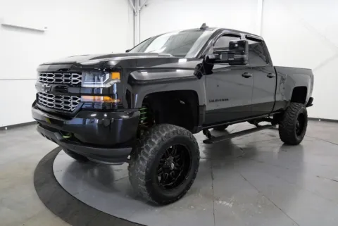 Another view of 2019 Chevrolet Silverado 1500 LD Silverado Custom for sale in Chillicothe, OH at Chillicothe Truck